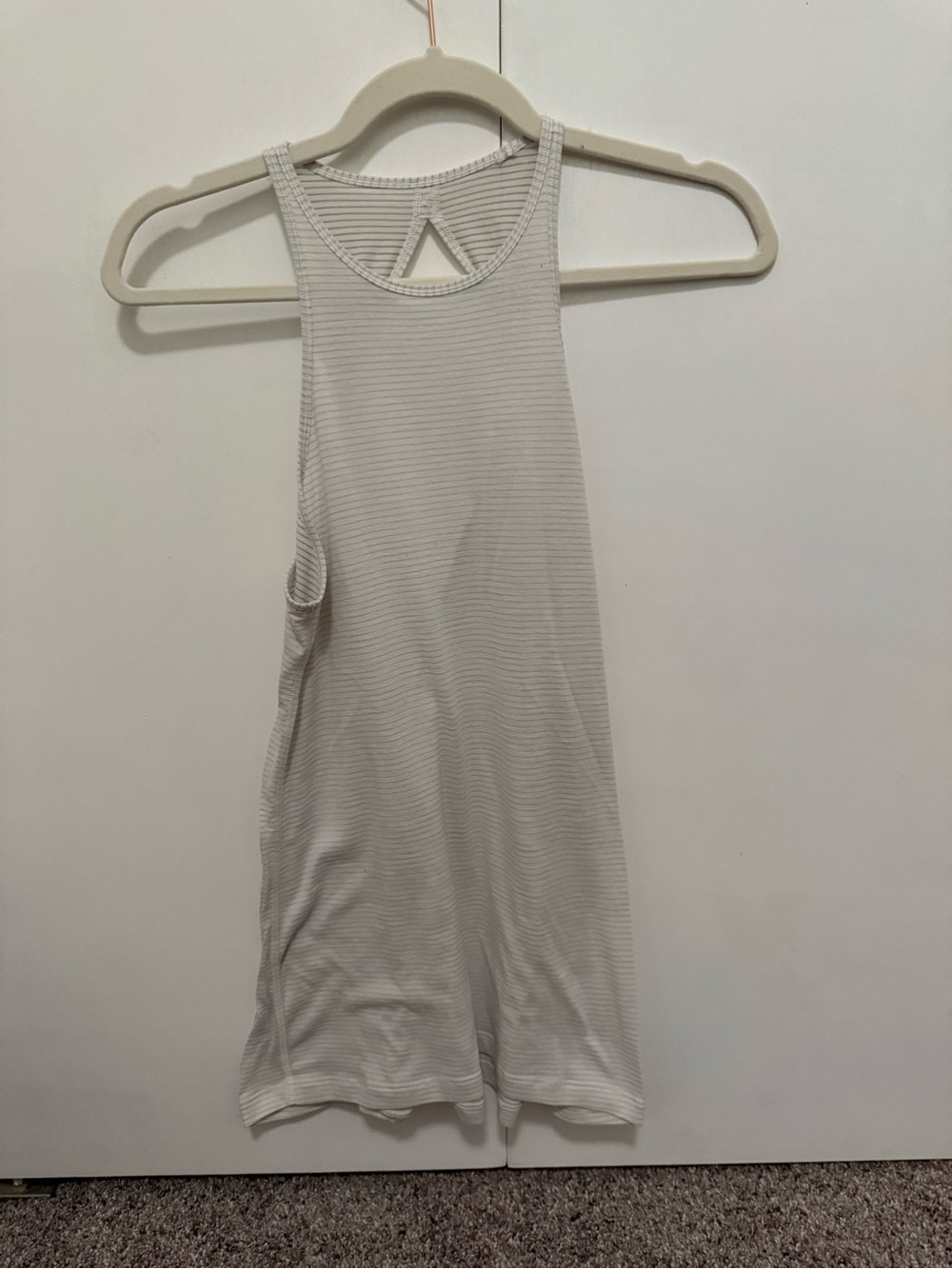 Lululemon Open Back Tank Top in White, Fits like a Size 4/6